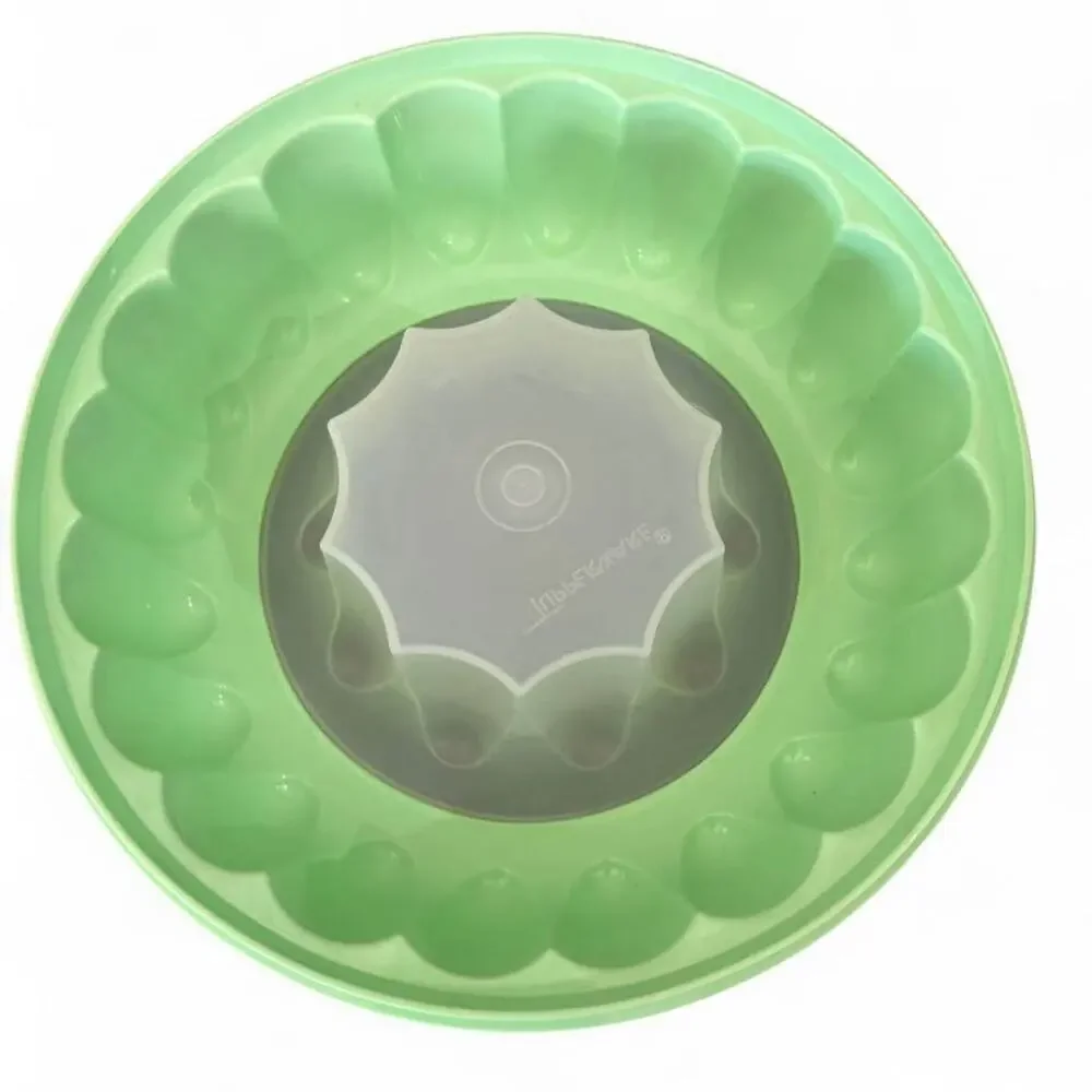 Vintage Tupperware Jel-Ring jello mold in mint green complete set